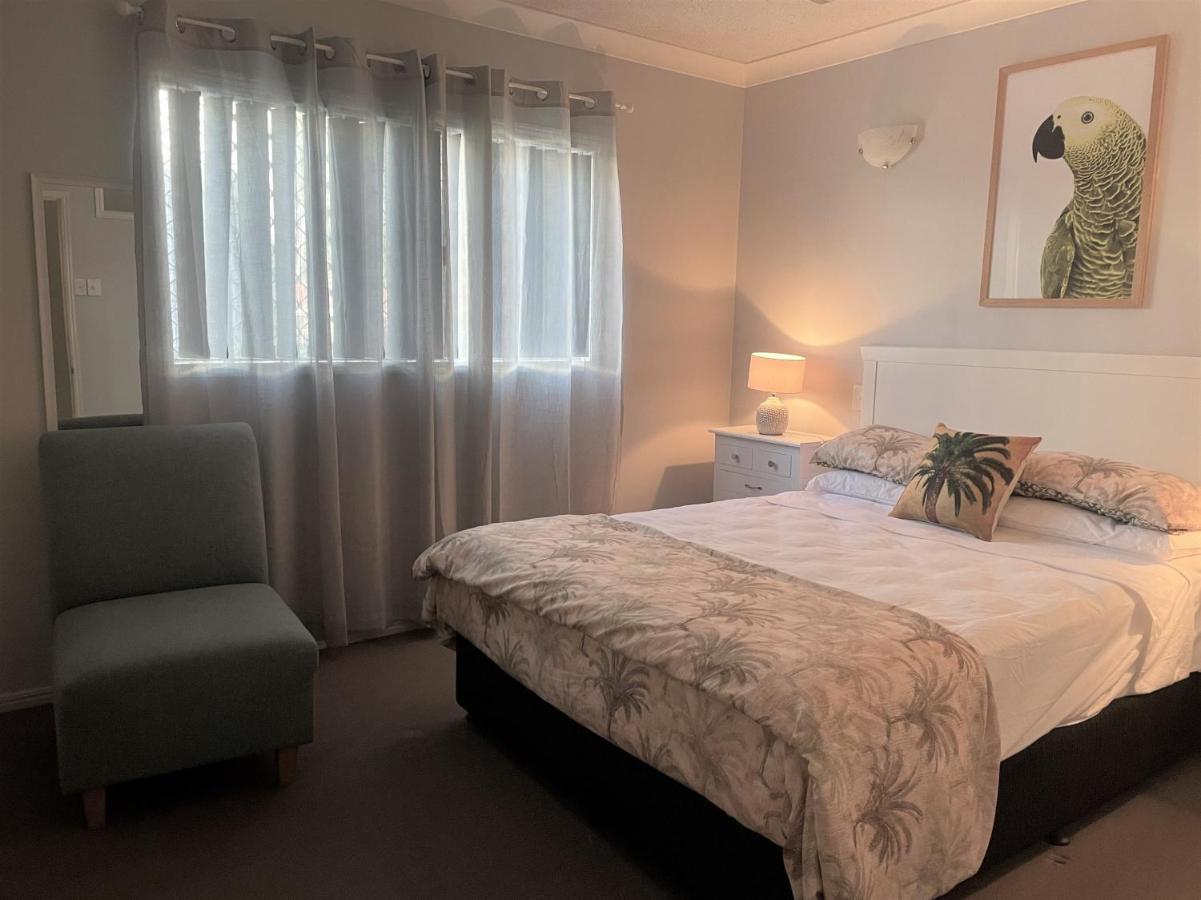 Villa Venezia Apt 3 - Spacious Hervey Bay beachfront apartment Esterno foto