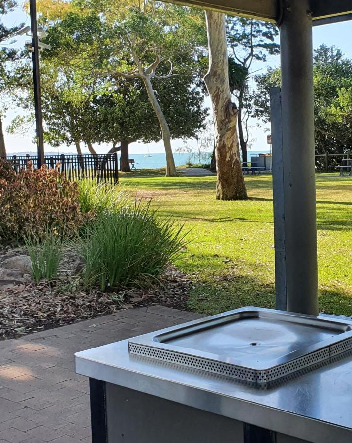 Villa Venezia Apt 3 - Spacious Hervey Bay beachfront apartment Esterno foto