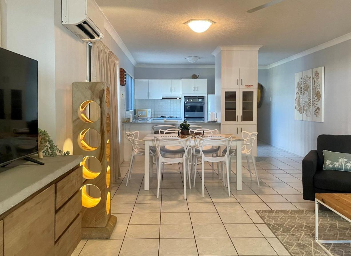 Villa Venezia Apt 3 - Spacious Hervey Bay beachfront apartment Esterno foto