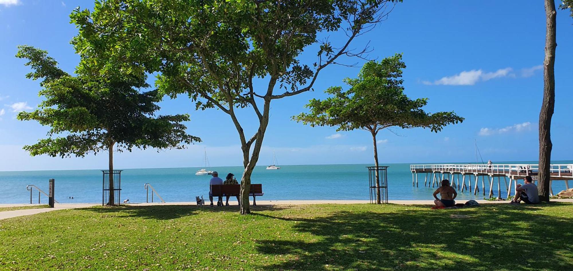 Villa Venezia Apt 3 - Spacious Hervey Bay beachfront apartment Esterno foto